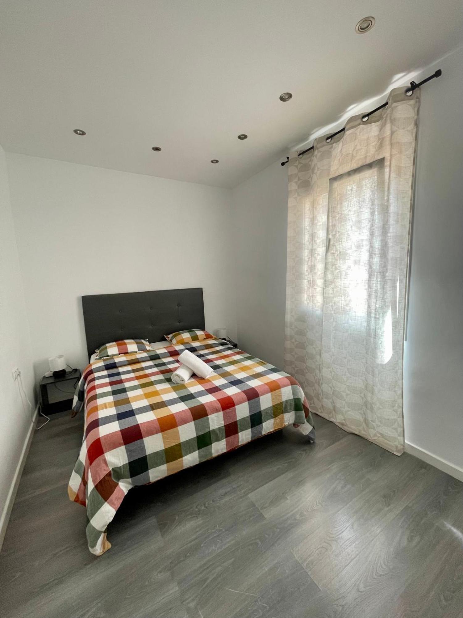 Guesthouse Barcelona Exterior photo